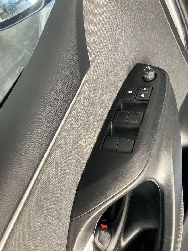 Toyota Yaris Hybrid Trend MY22