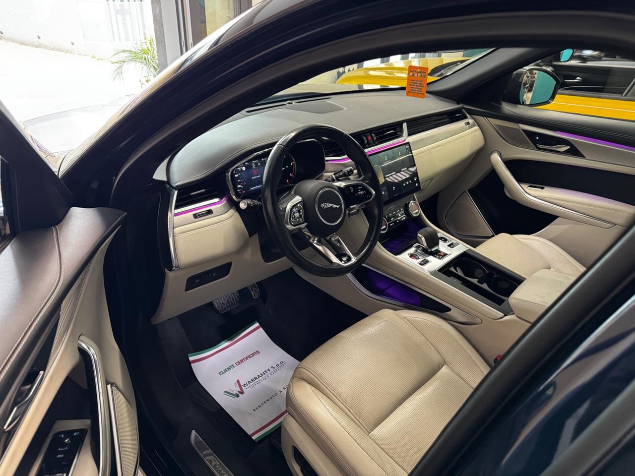 Jaguar F-Pace 2.0 D 163 CV R-Dynamic