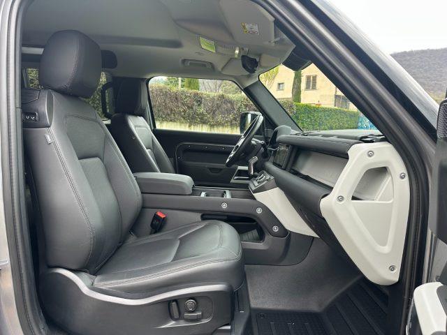 LAND ROVER Defender 90 3.0D I6 200 CV AWD Auto S BLACK PACK