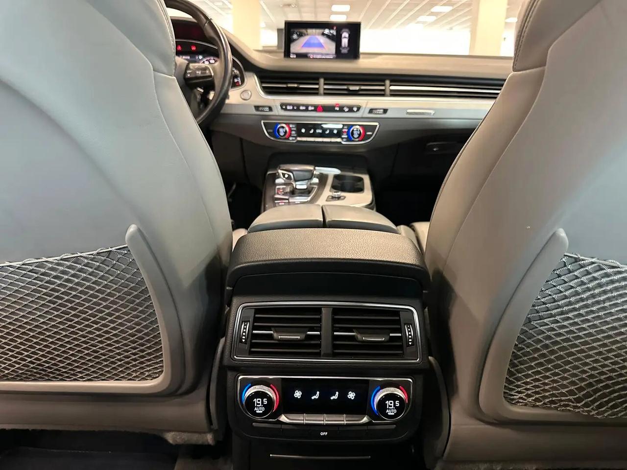 Audi Q7 3.0 TDI 218 CV ultra quattro tiptronic Business Plus