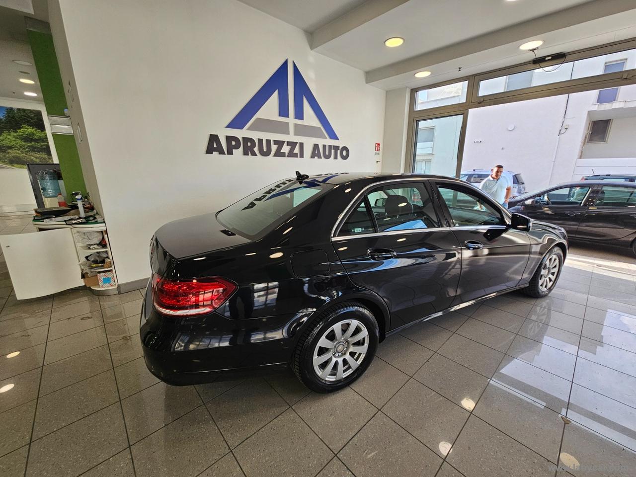 MERCEDES-BENZ E 200 CDI Executive AUT.