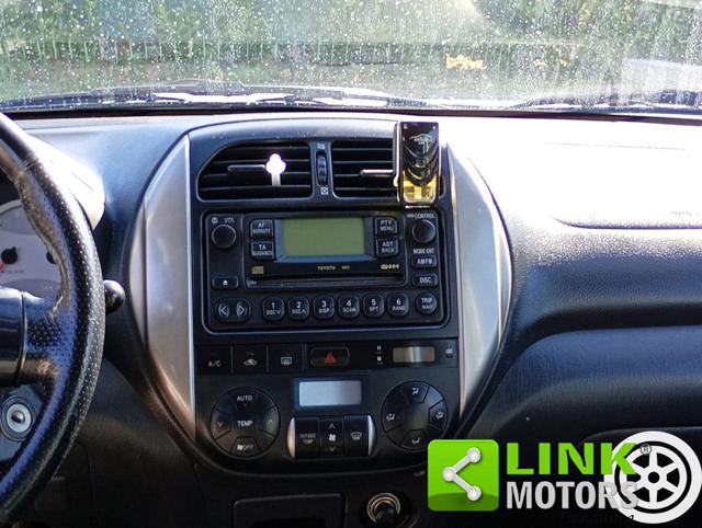 TOYOTA RAV 4 MY23 RAV4 2.0 Tdi D-4D cat 5 porte Sol