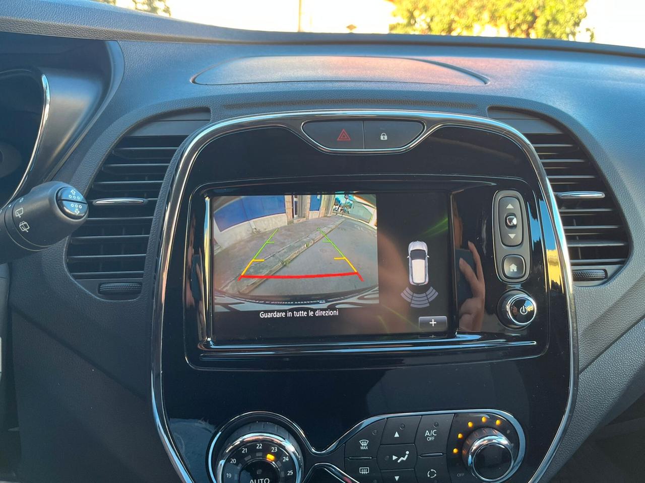 RENAULT CAPTUR 1.5 9OCV R-LINK TOP FULL NAVI RETROC DISTRIBUZ ESEGUITA