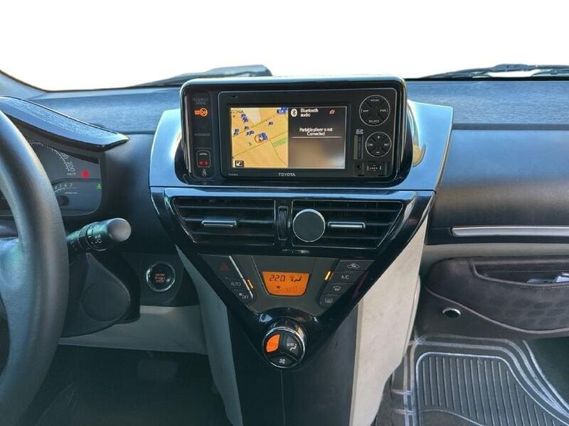 Toyota iQ iQ 1.3 CVT Executive