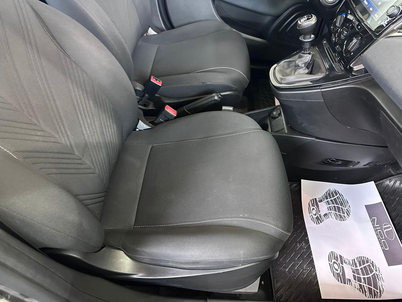 Lancia Ypsilon 1.0 FireFly 5 porte S&S Hybrid Alberta Ferretti