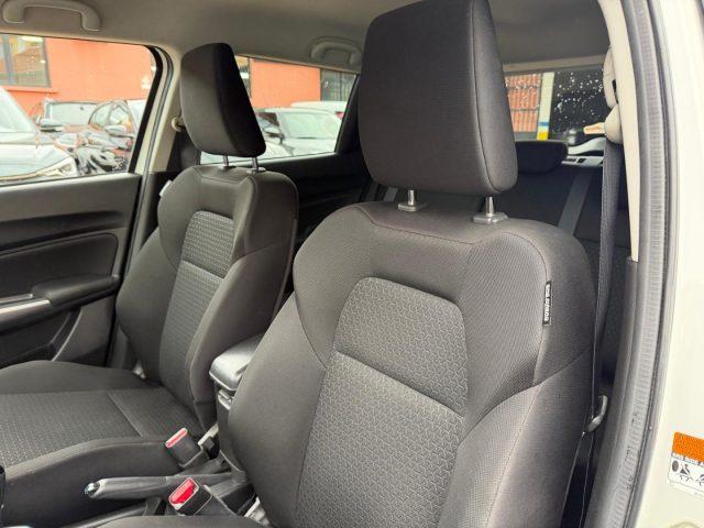 SUZUKI Swift 1.2 Hybrid Top