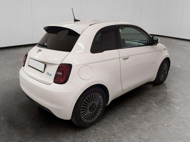 FIAT 500 500e 42 kWh La Prima