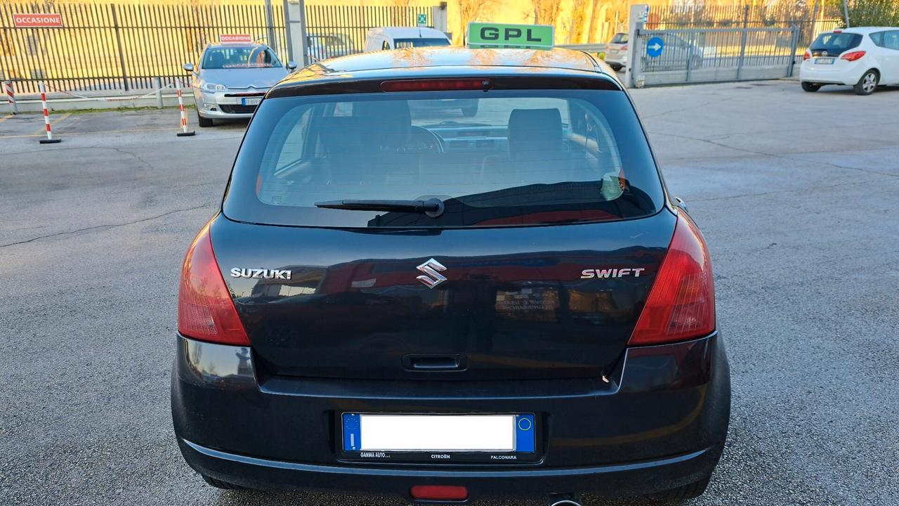 Suzuki Swift 1.3 5p. GLX