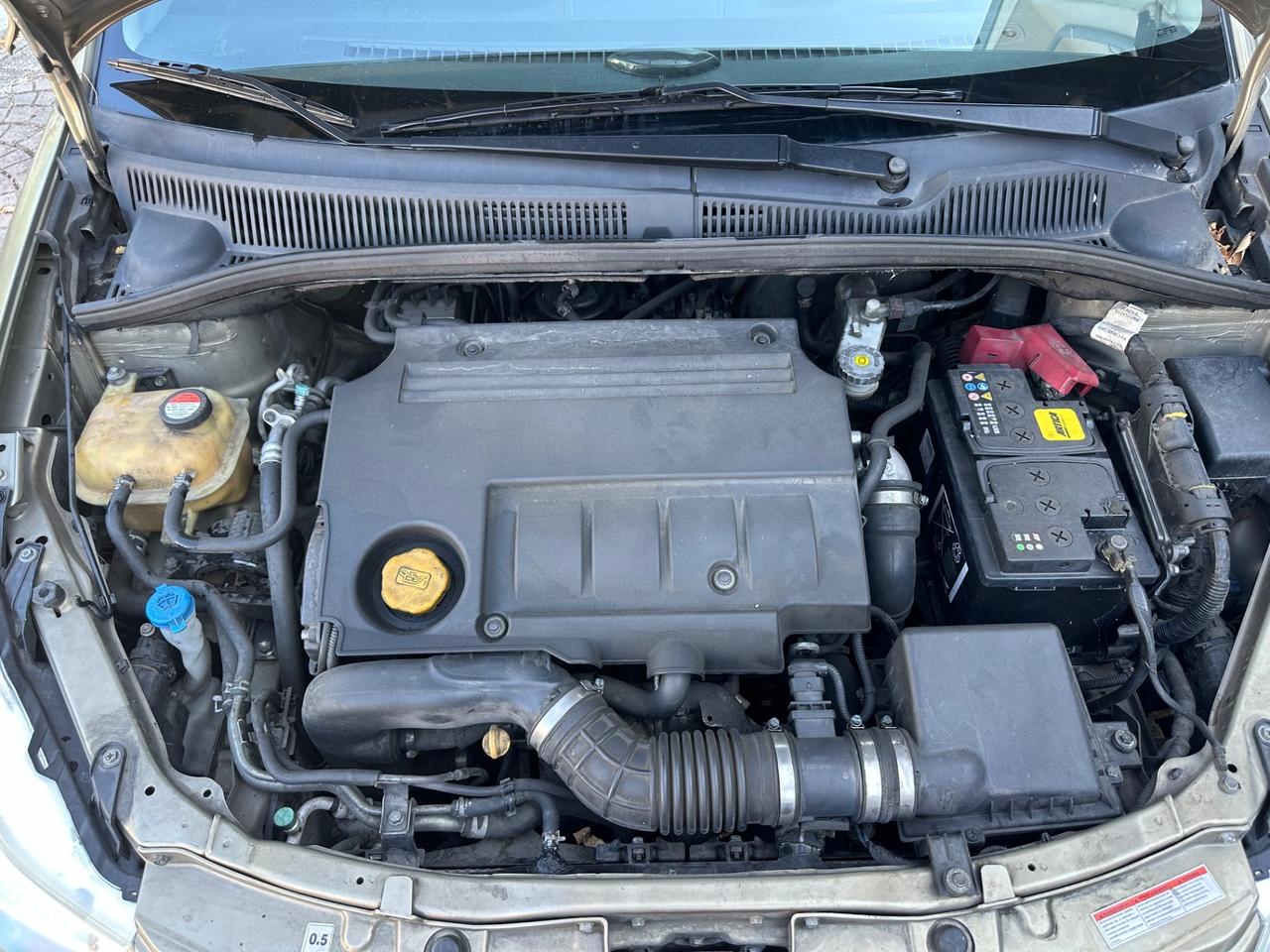 Renault Scenic Scénic 1.5 dCi/82CV IDONEA PER NEOPATENTATI PERMUTABILE