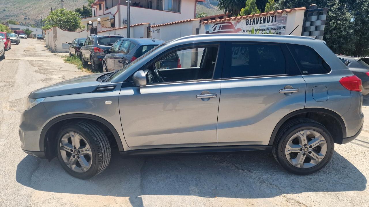 Suzuki Vitara 1.6 VVT A/T V-Top