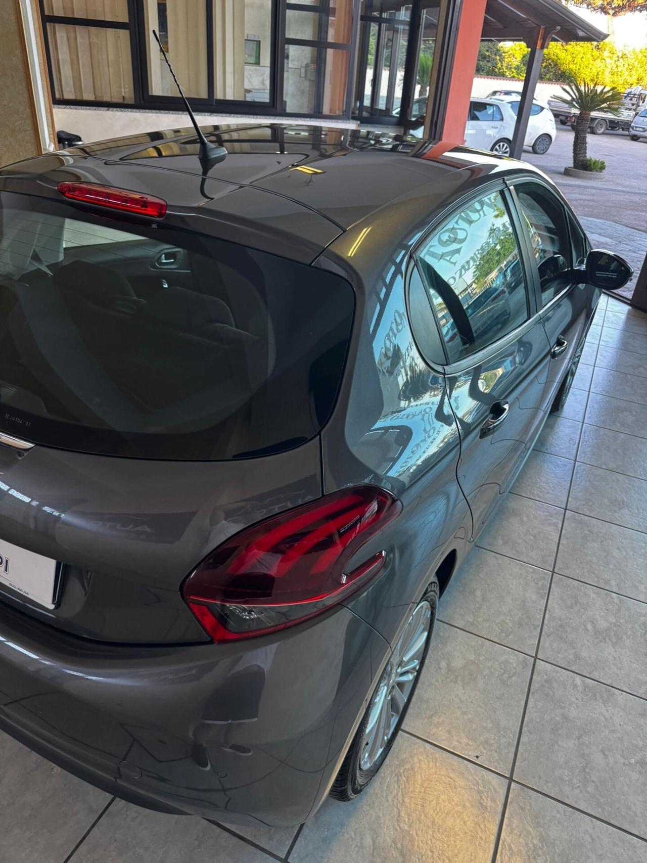 Peugeot 208 BlueHDi 120 S&S 5 porte GT Line