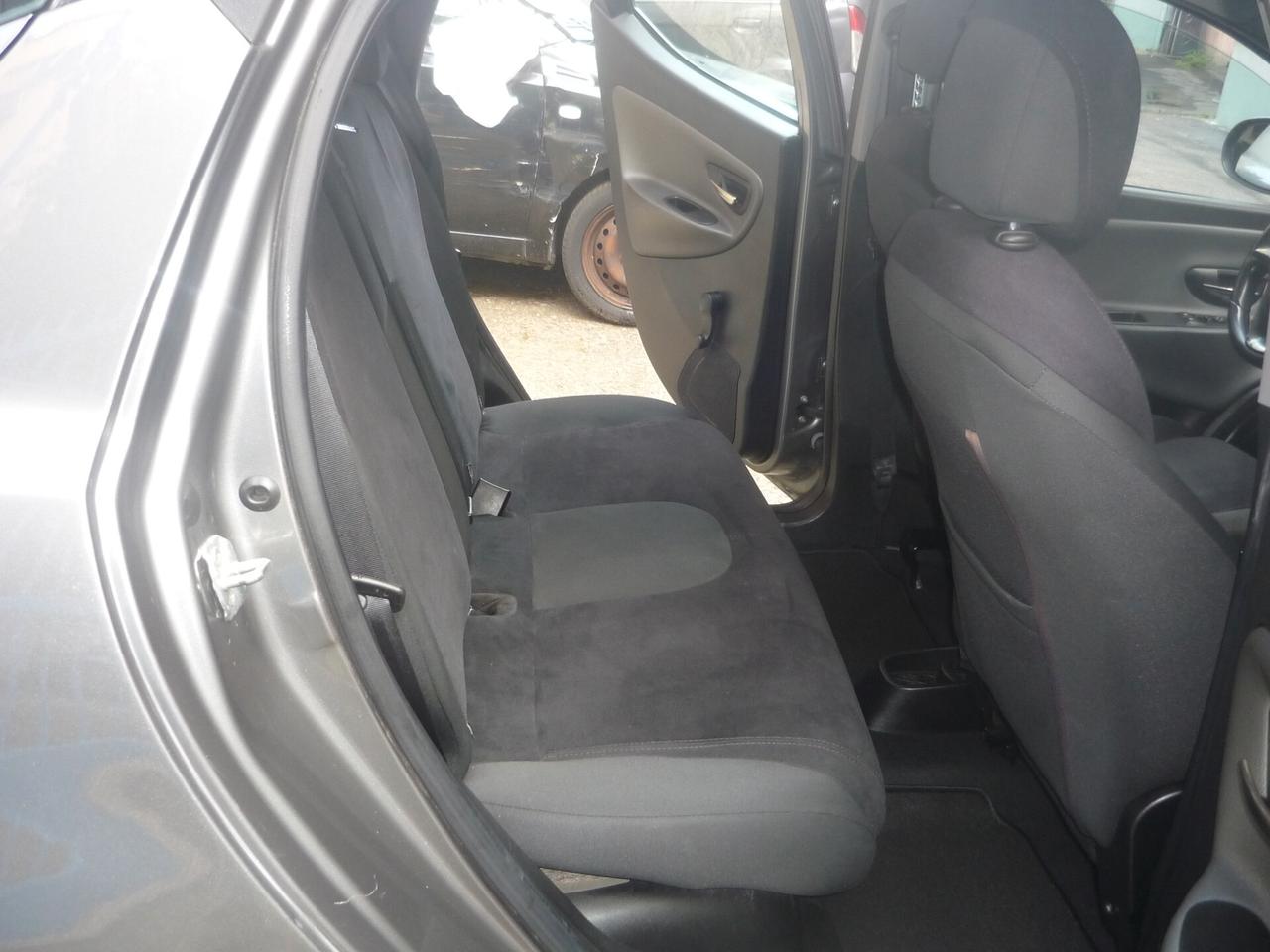Lancia Ypsilon 1.2 69 CV 5 porte S&S Gold