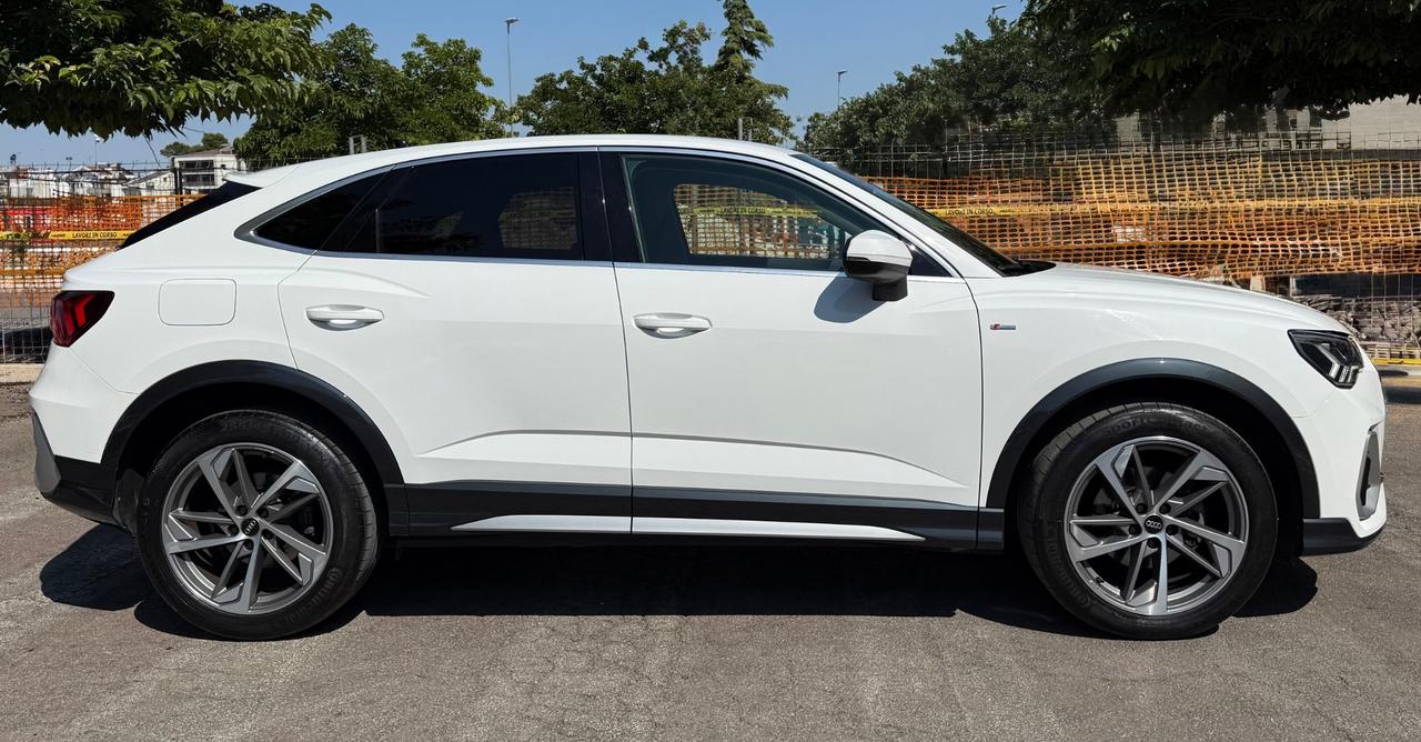 Audi Q3 Sportback 35 2.0 Tdi 150CV Stron S LINE