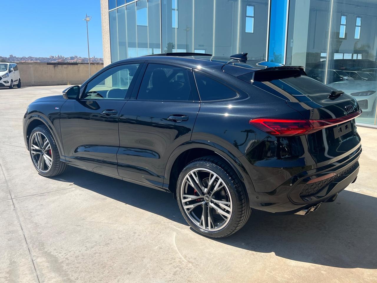 Audi Q5 SPB TDI 150 kW mHEV+ S tronic quattro line edition possibilità noleggio no scoring