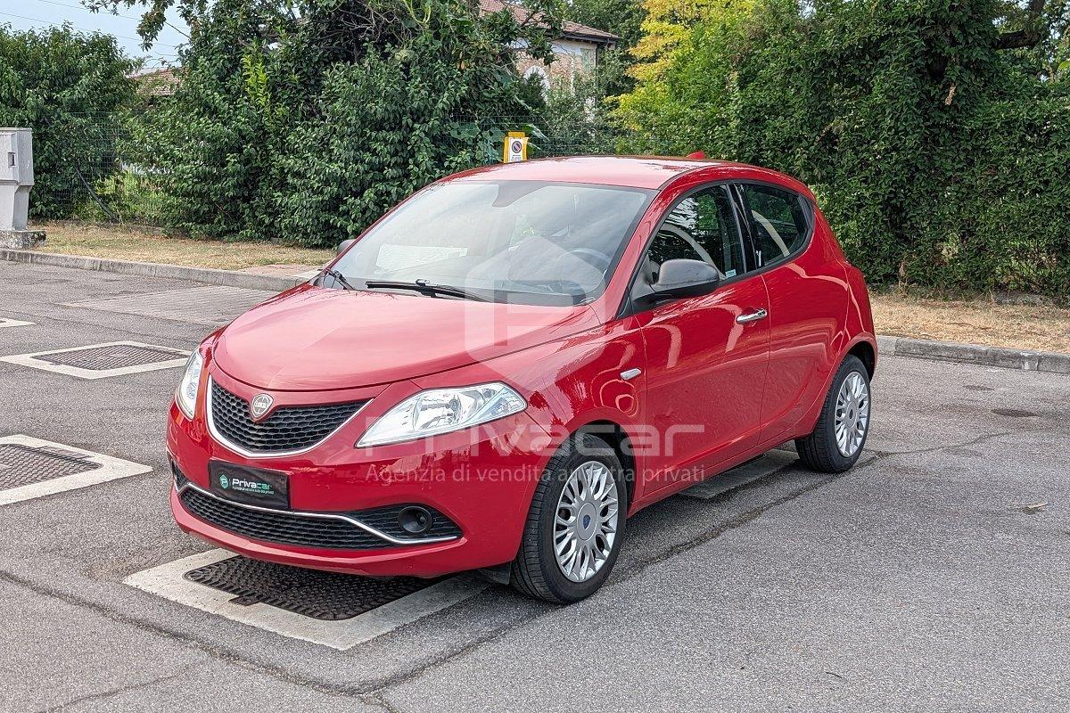 LANCIA Ypsilon 1.2 69 CV 5 porte Silver