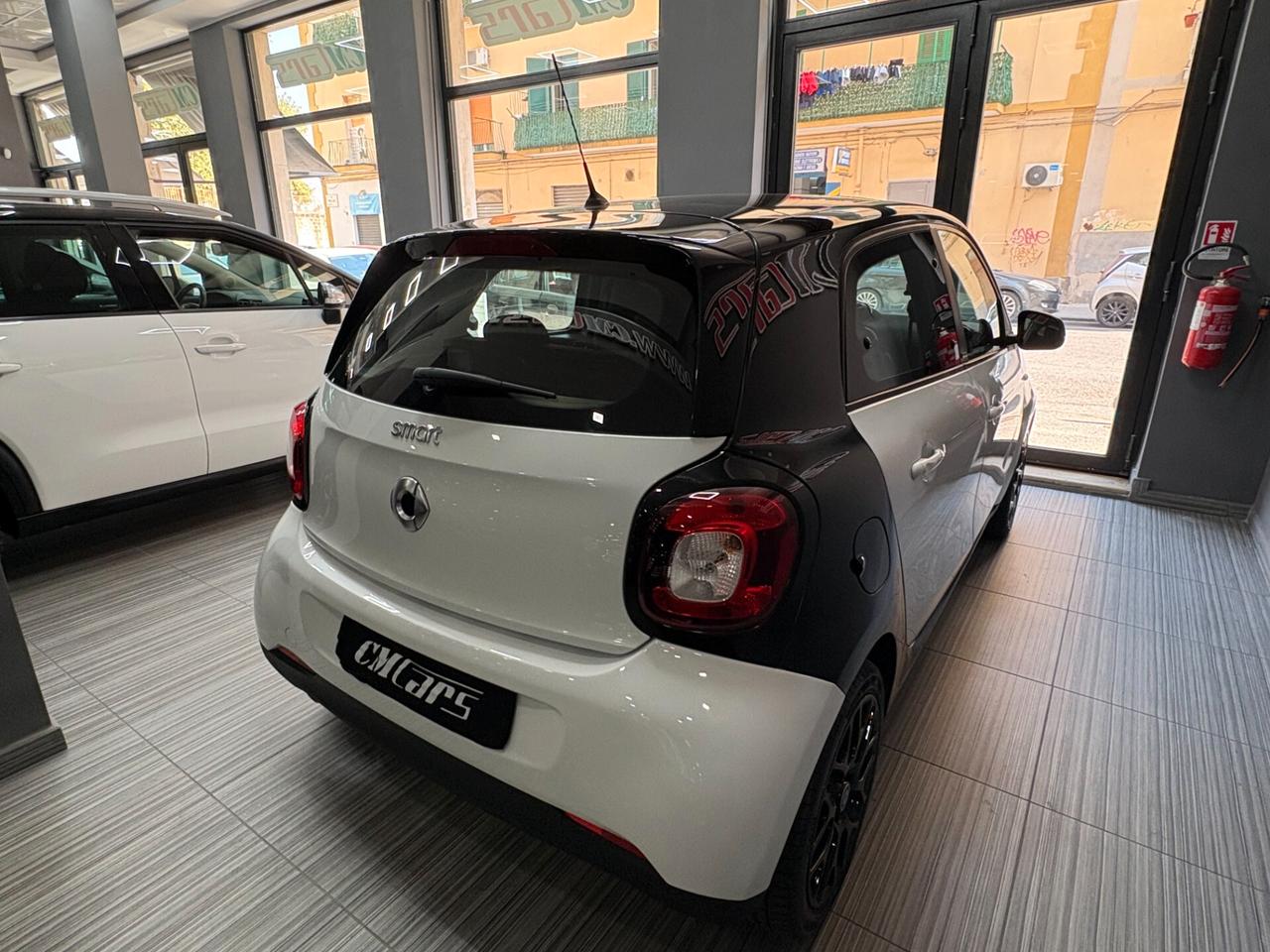 smart forFour 1.0 Twinamic Automatica 71cv Passion ITALIANA