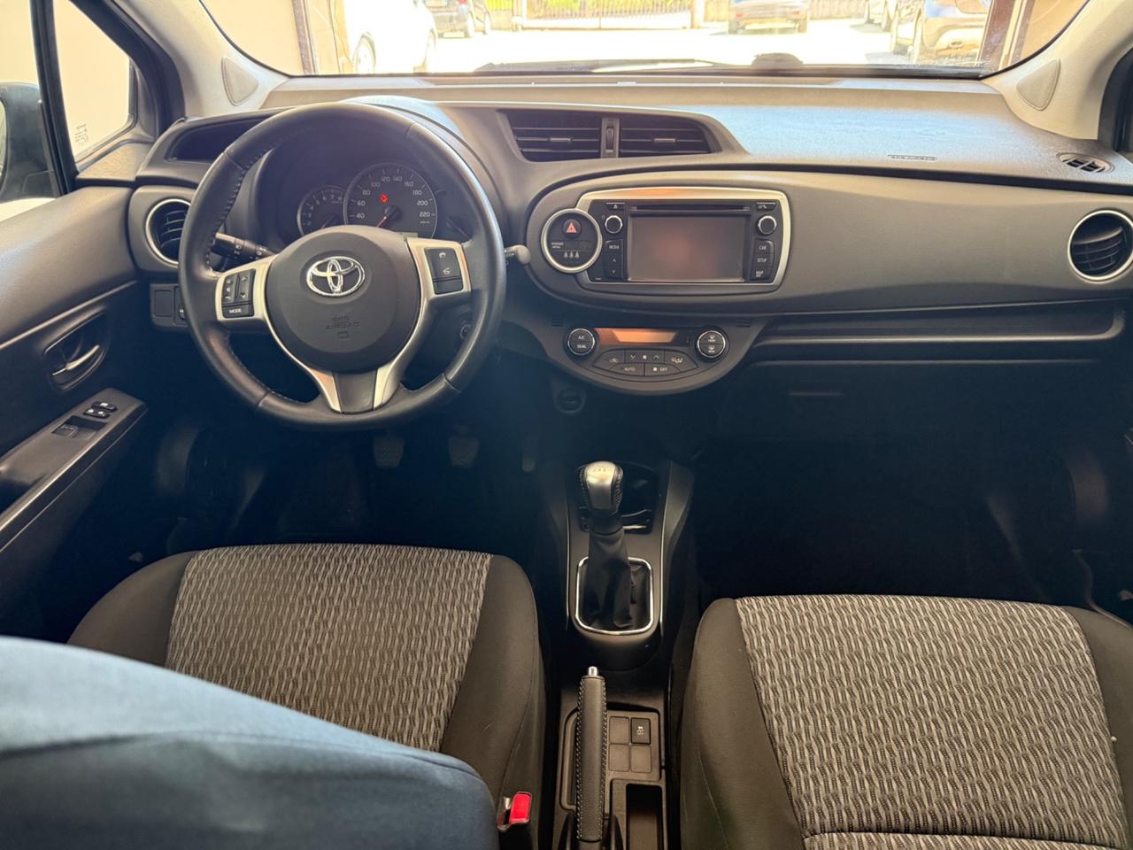 Toyota Yaris 1.0 5 porte Lounge