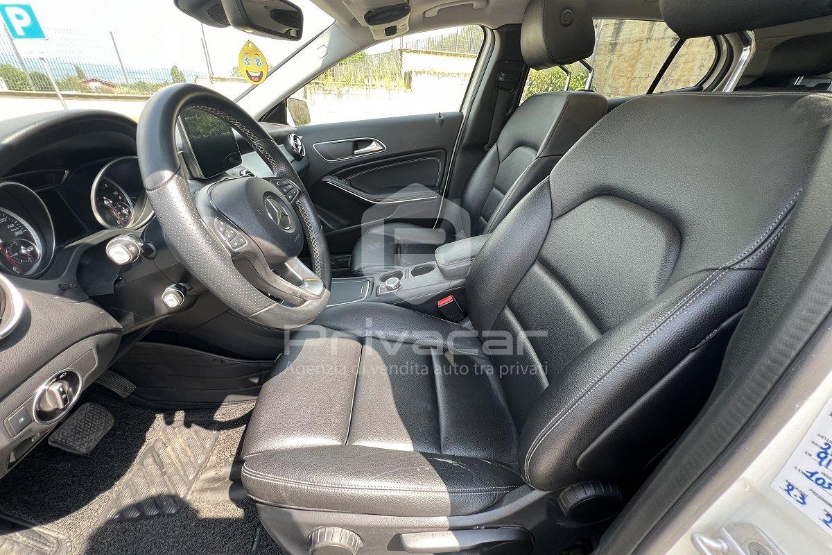 MERCEDES GLA 200 d Automatic Sport