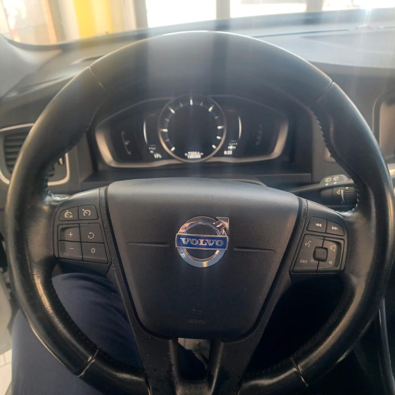 35.000KM MOTORE SOSTUITITO VOLVO V60 2.0 TDI AUTOM