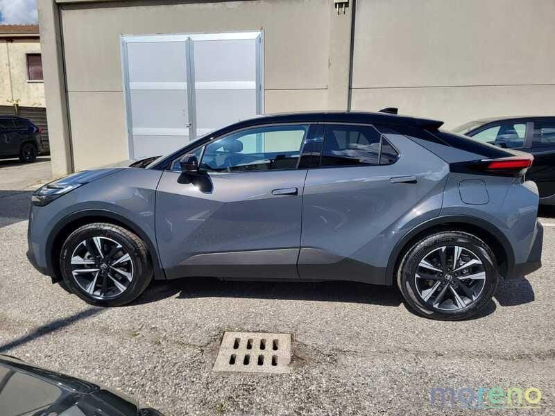 Toyota C-HR 2.0 phev Trend fwd e-cvt