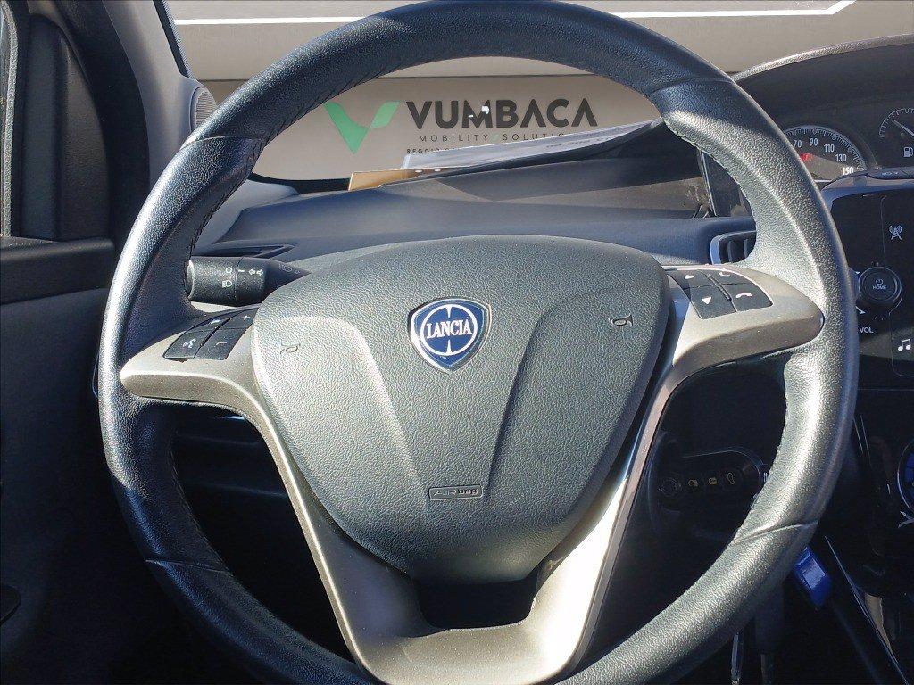 LANCIA Ypsilon 1.0 firefly hybrid Gold s&s 70cv del 2021