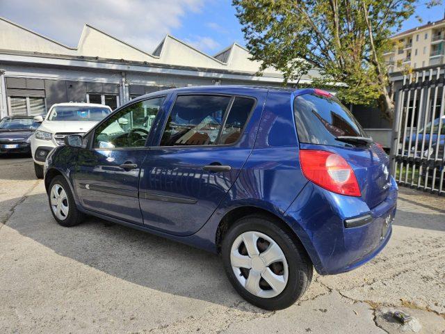 RENAULT Clio 1.2 16V 5 porte Confort