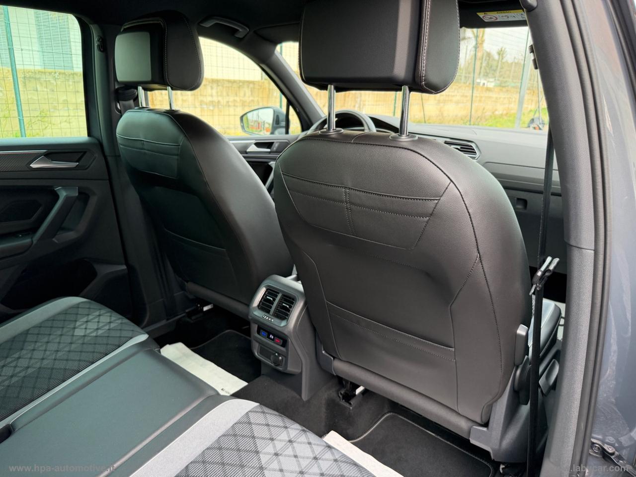 VOLKSWAGEN Tiguan 2.0TDI R-LINE FULL LED NAVI AID ACTIVE INFO DISPLAY PELLE RETROCAMERA