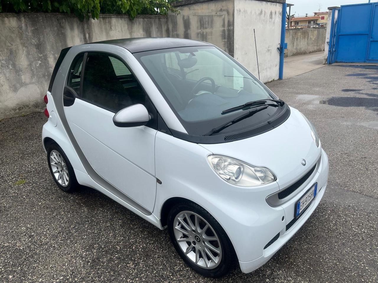 Smart for two 1.0 mhd - passion/navi -2012