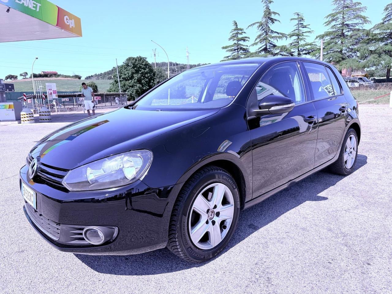 Volkswagen Golf 1.6 TDI DPF 5p. Comfortline Ok neopatentati