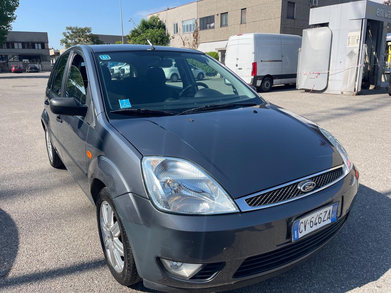 Ford Fiesta 1.2 16V 5p.Ghia euro4 neopatentati