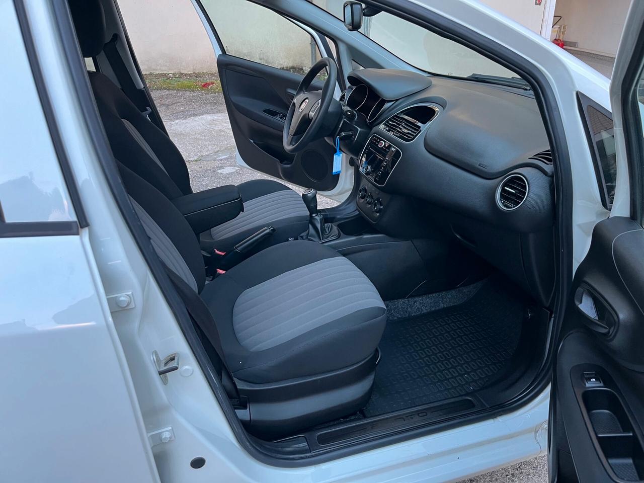 Fiat Punto 1.3 MJT II S&S 95 CV 5 porte Street