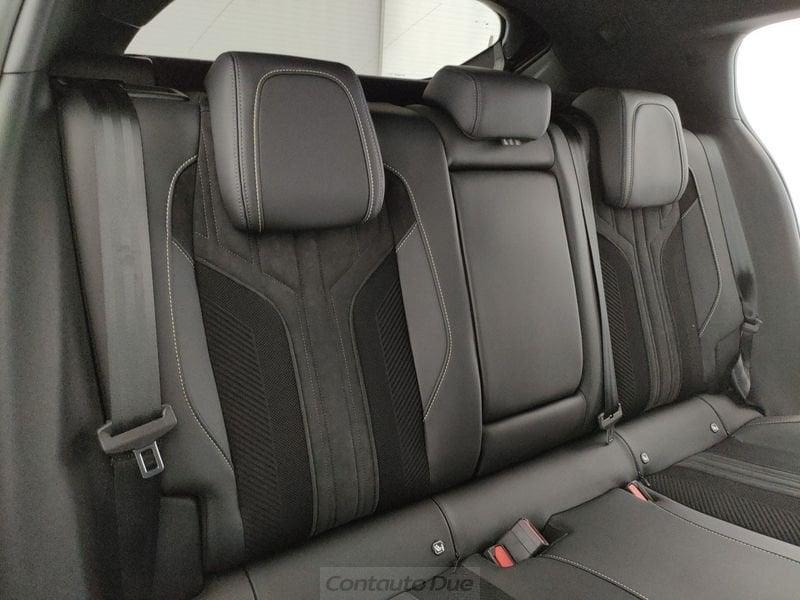 Peugeot 408 GT Exclusive Hybrid 145 e-DSC6