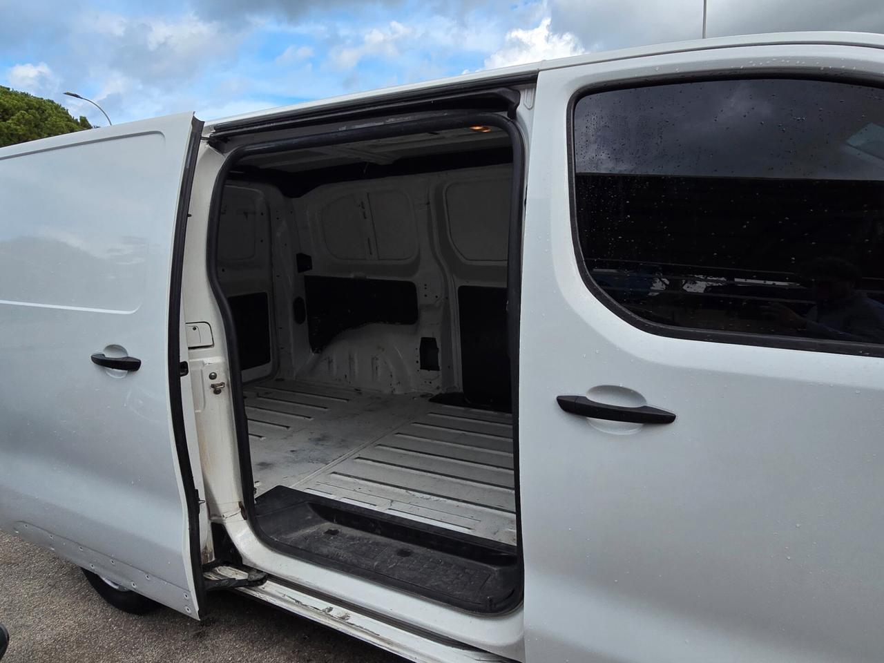 CITROEN JUMPY 1.5 BLUEHDI 3 POSTI 6 MARCE DIESEL (IVA COMPRESA NEL PREZZO INDICATO)