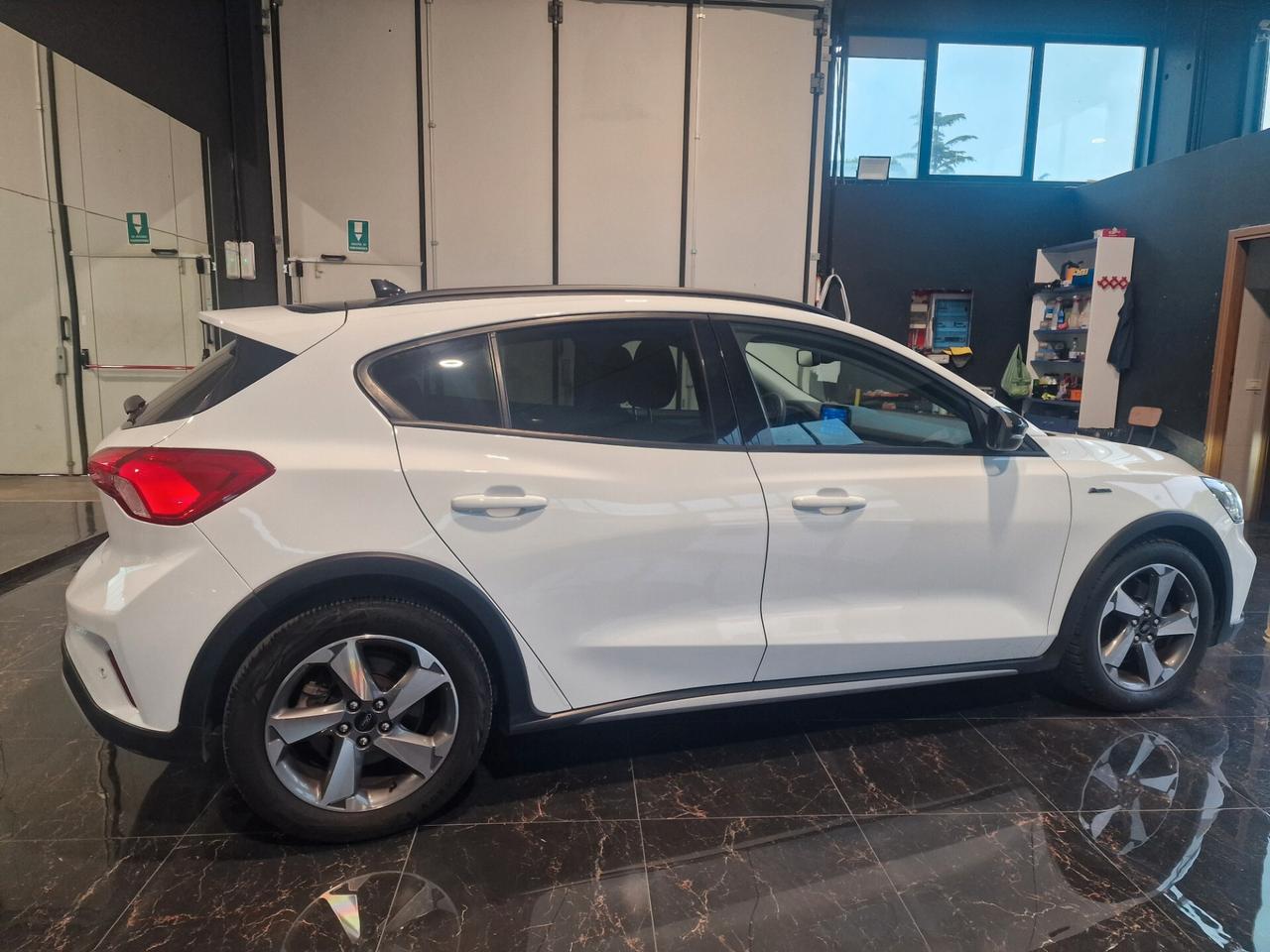 Ford Focus 1.5 EcoBlue 120 CV 5p. ST-Line