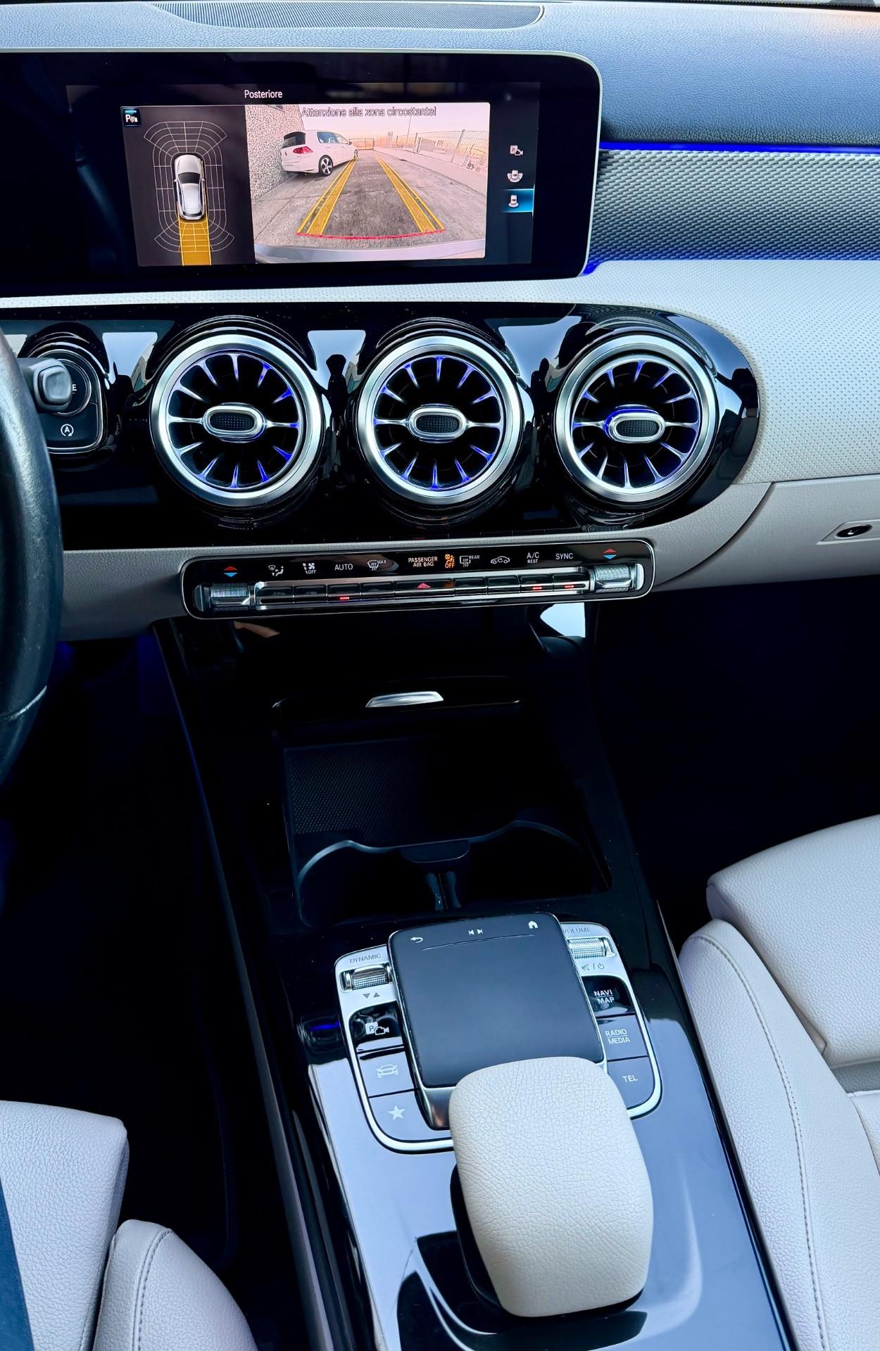 Mercedes-benz A 200 d Automatic Premium