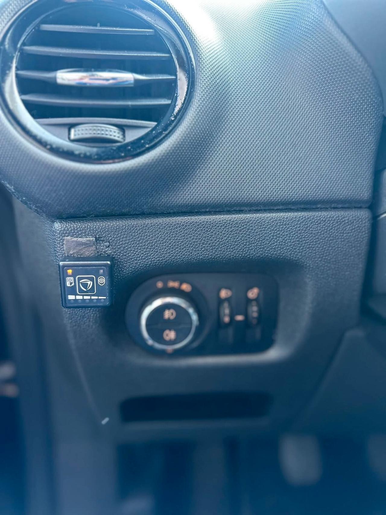 Opel Corsa 1.2 80CV 5 porte GPL-TECH Edition NEOPATENTATI