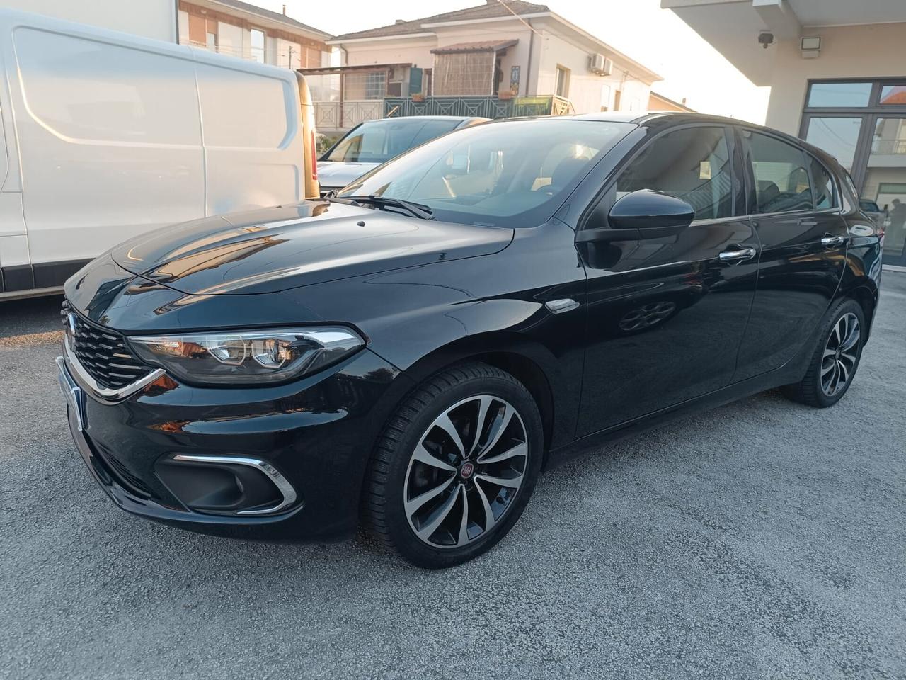 FIAT TIPO LOUNGE EDITION 1.3 Mjt S&S 95 cv