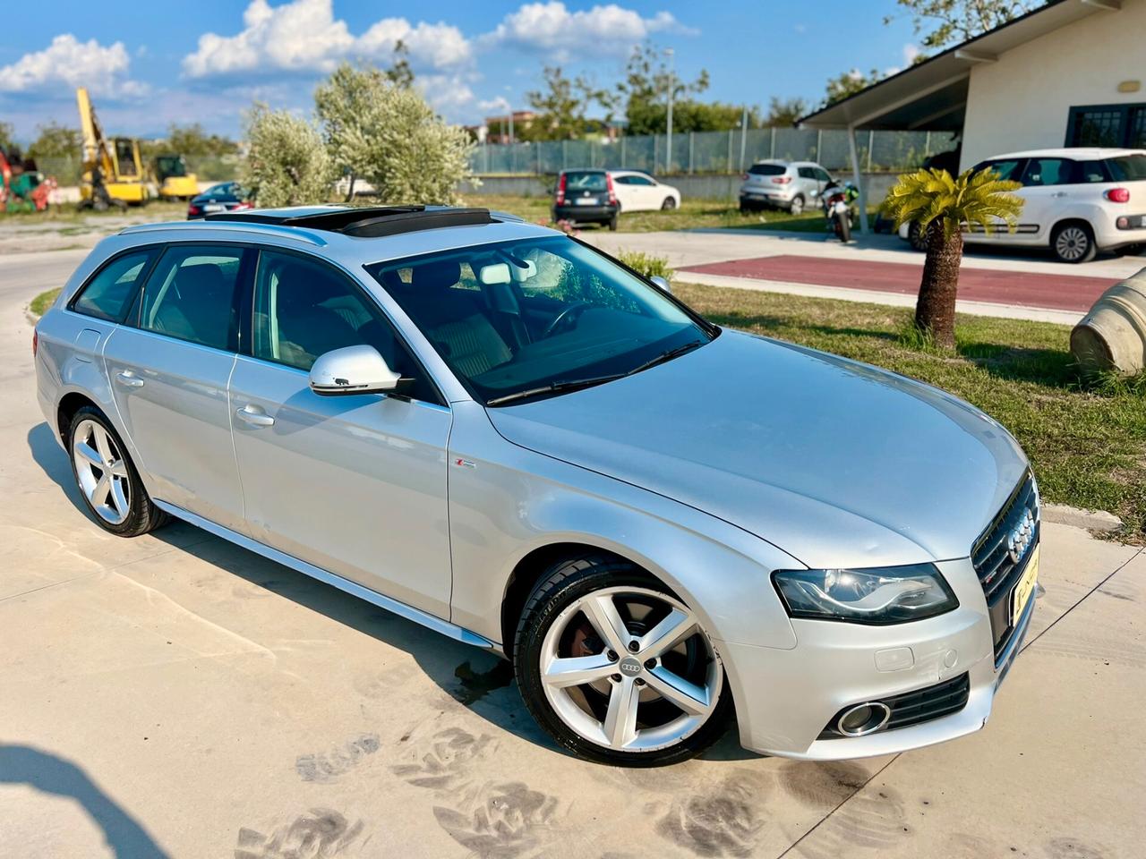 Audi A4 AVANT 2.0 TDI 143CV S-LINE TETTO MANUALE