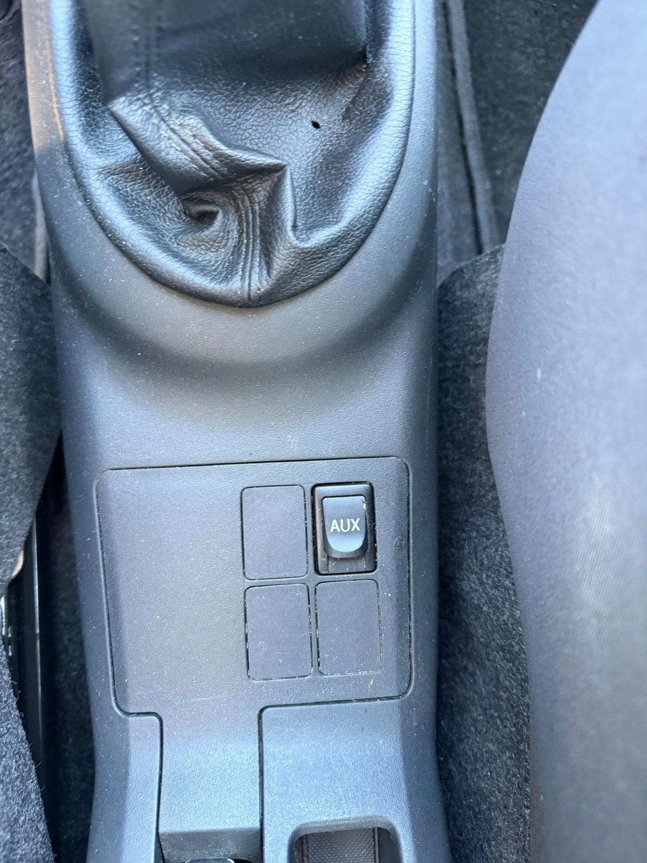 Toyota Yaris 1.0 Benzina- Neopatentati- 5 Porte