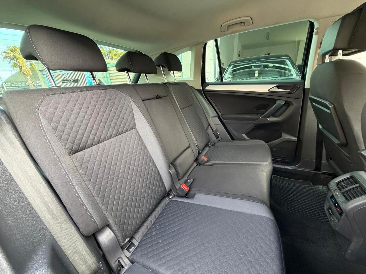 Volkswagen Tiguan 1.6 TDI SCR Sport BlueMotion Technology