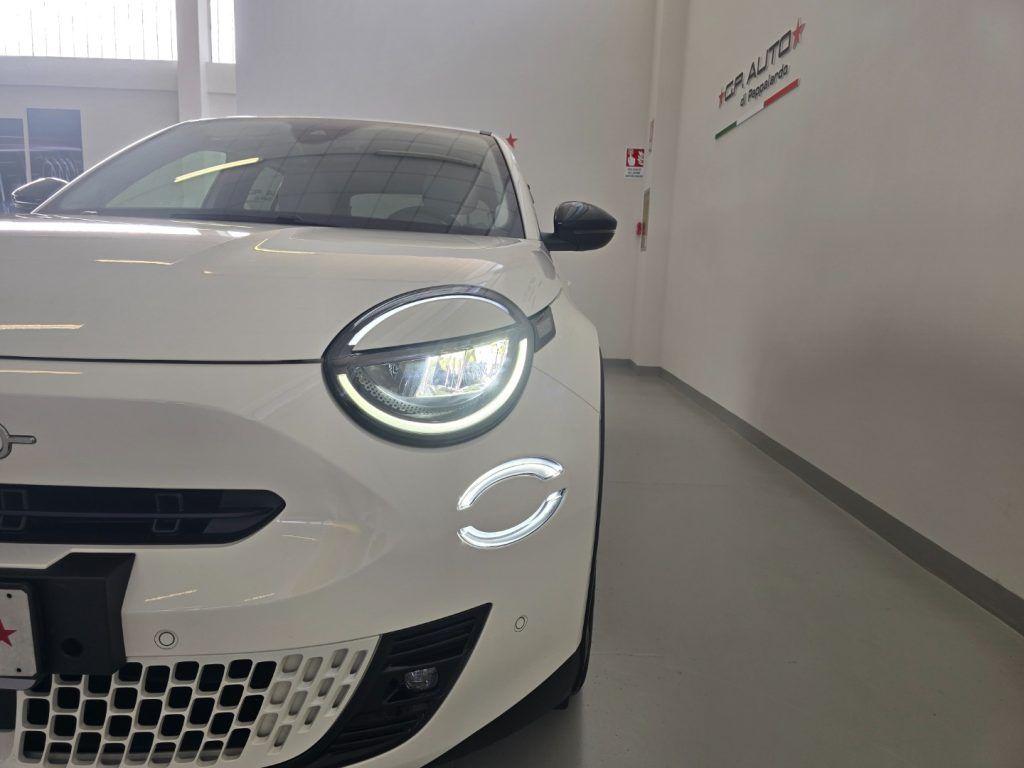 Fiat 600 Hybrid DCT MHEV La Prima