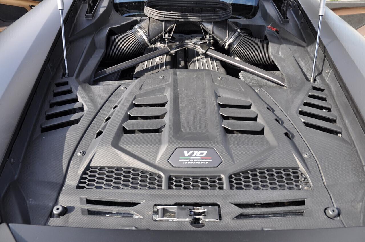 Lamborghini Huracan STERRATO Coupe 5.2 Evo 610 cv awd