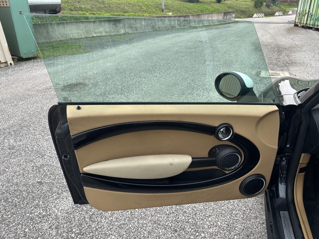 Mini 1.6 16V Cooper PELLE