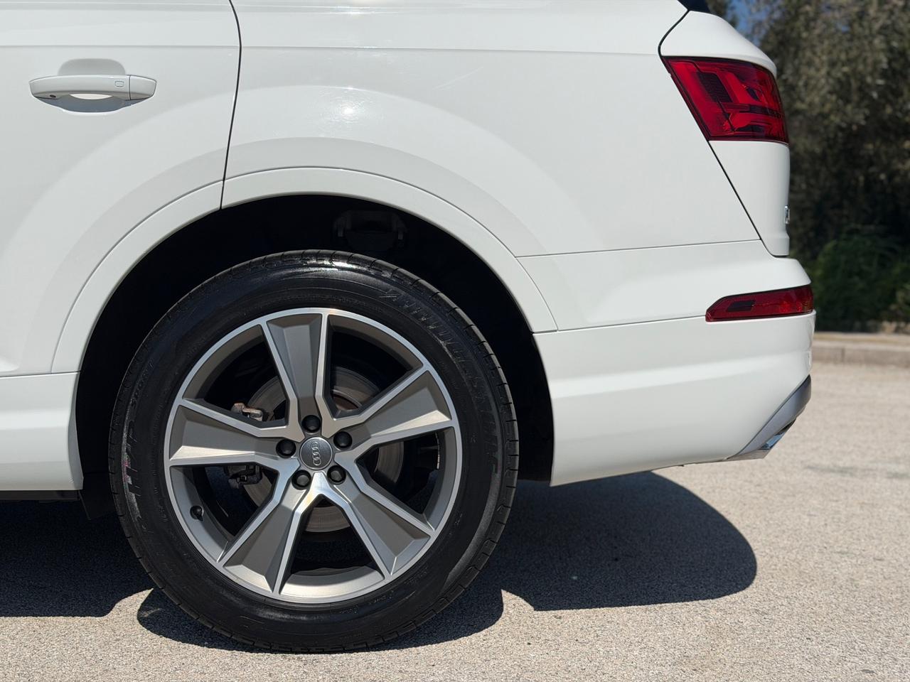 Audi Q7 3.0 TDI 218 CV ultra quattro tiptronic sport plus