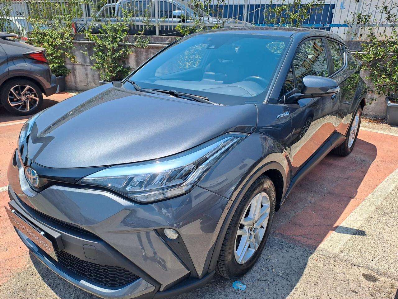 Toyota C-HR 1.8 Hybrid E-CVT Active