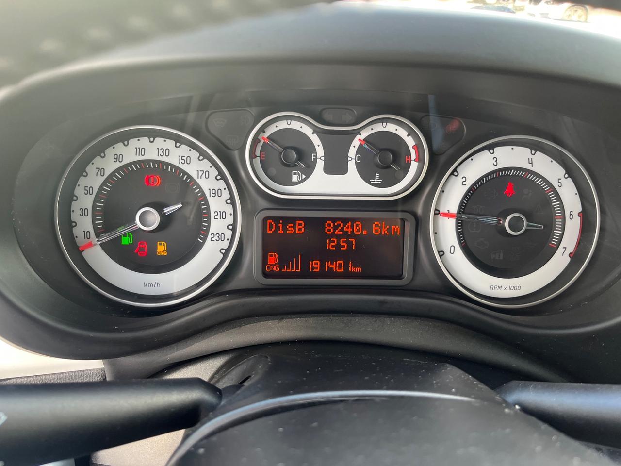 Fiat 500L 0.9 TwinAir Turbo Natural Power Lounge