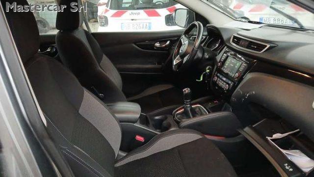 NISSAN Qashqai Qashqai II 2017 1.5 dci Business 115cv - FX629GX