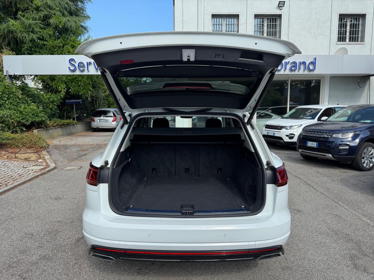Volkswagen Touareg 3.0 V6 TDI SCR R-LINE