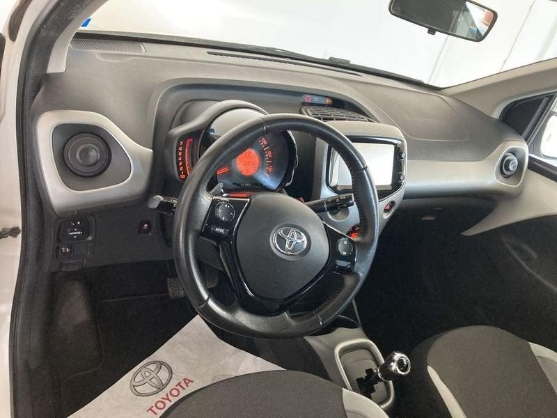 Toyota Aygo 1.0 VVT-i MMT x-play