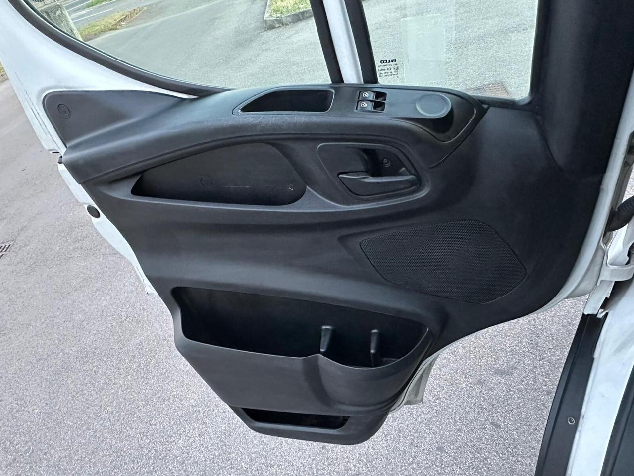 Iveco Dailly metano cc 3.0 passo 3.45